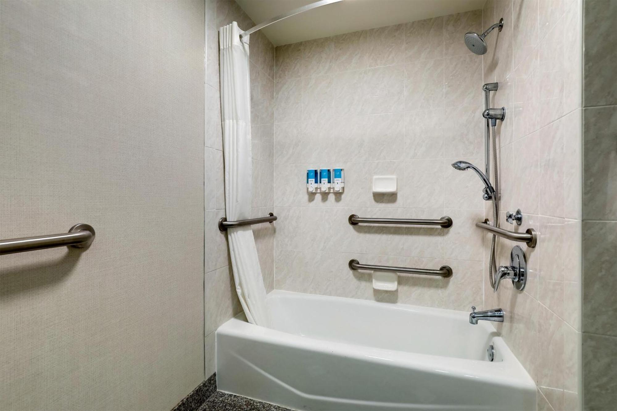 Hotel Drury &
