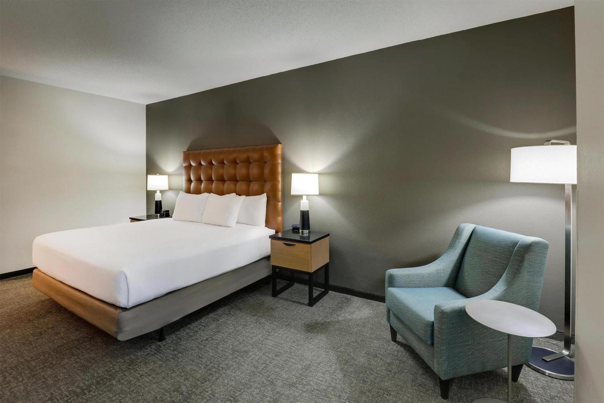 Drury & Hotel Montgomery