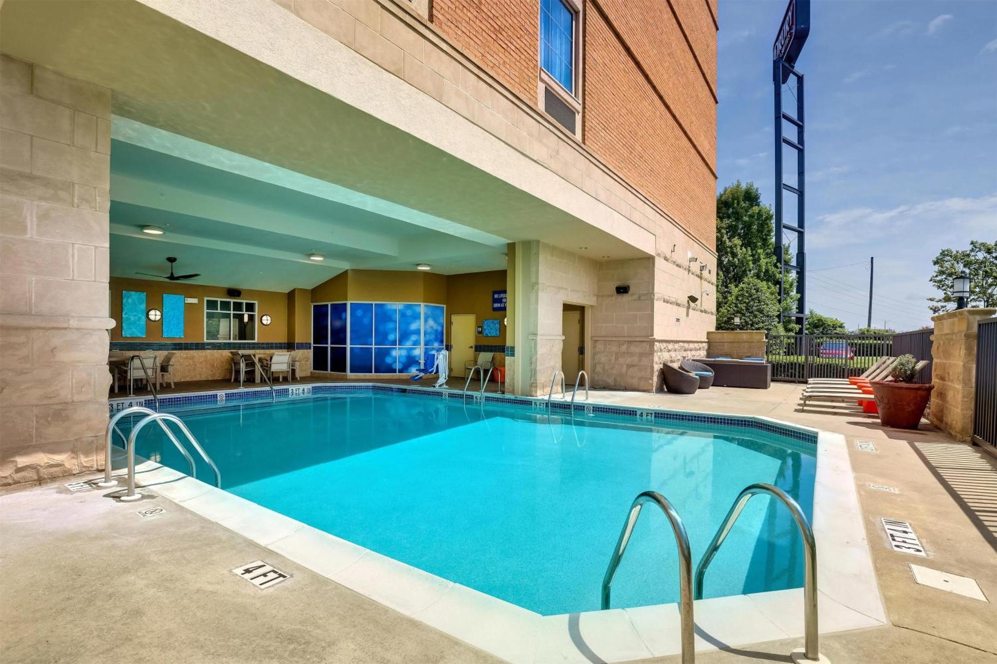 Hotel Drury &